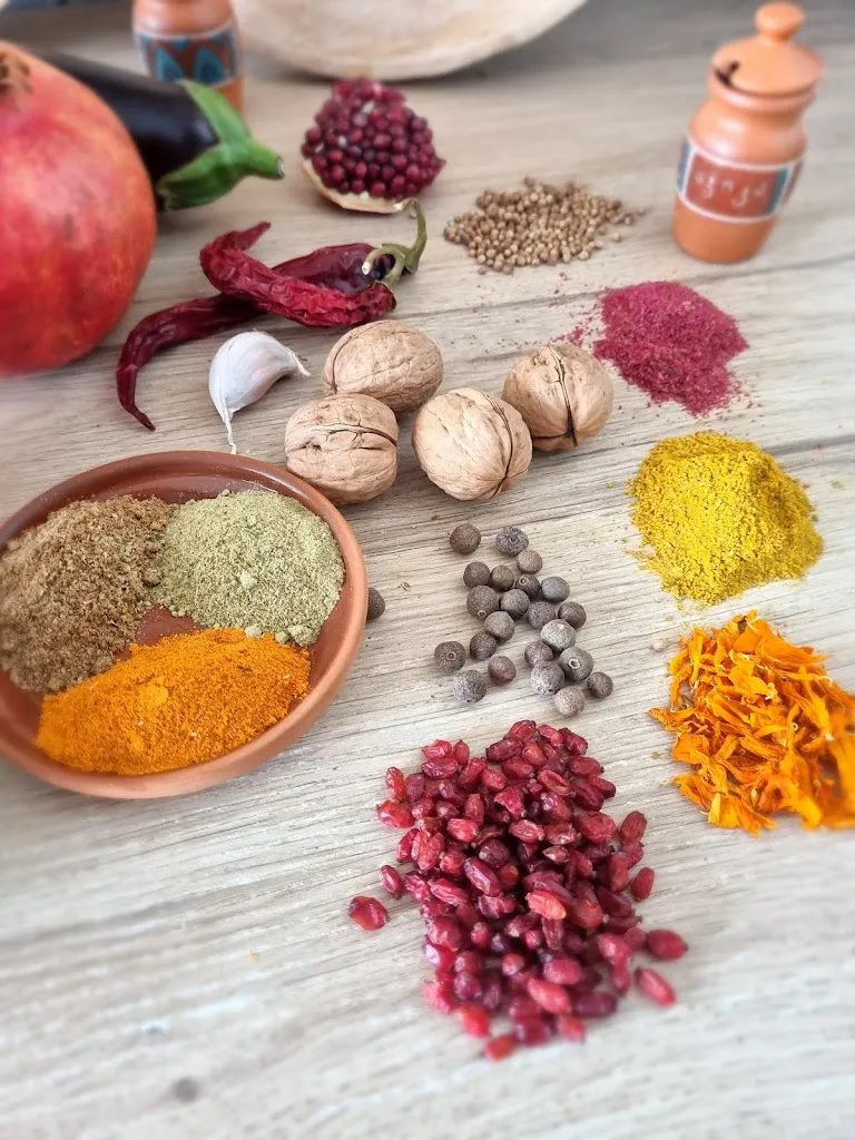 Didedas - Restaurante Georgiano_Sobrado_slider_image_3