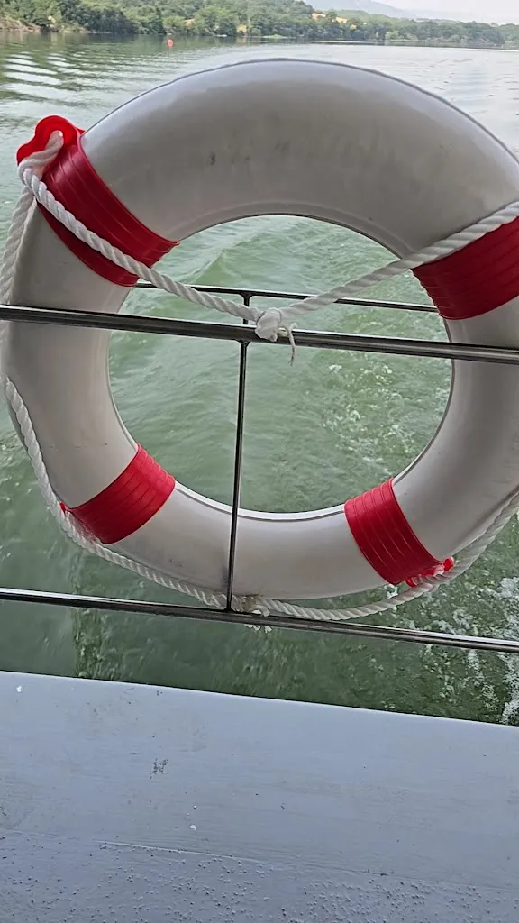 MIGUEL ANGEL MARTINEZ GONZALEZ_Bar Restaurante Embarcadero Valle de Tobalina_Partido de la Sierra en Tobalina_review