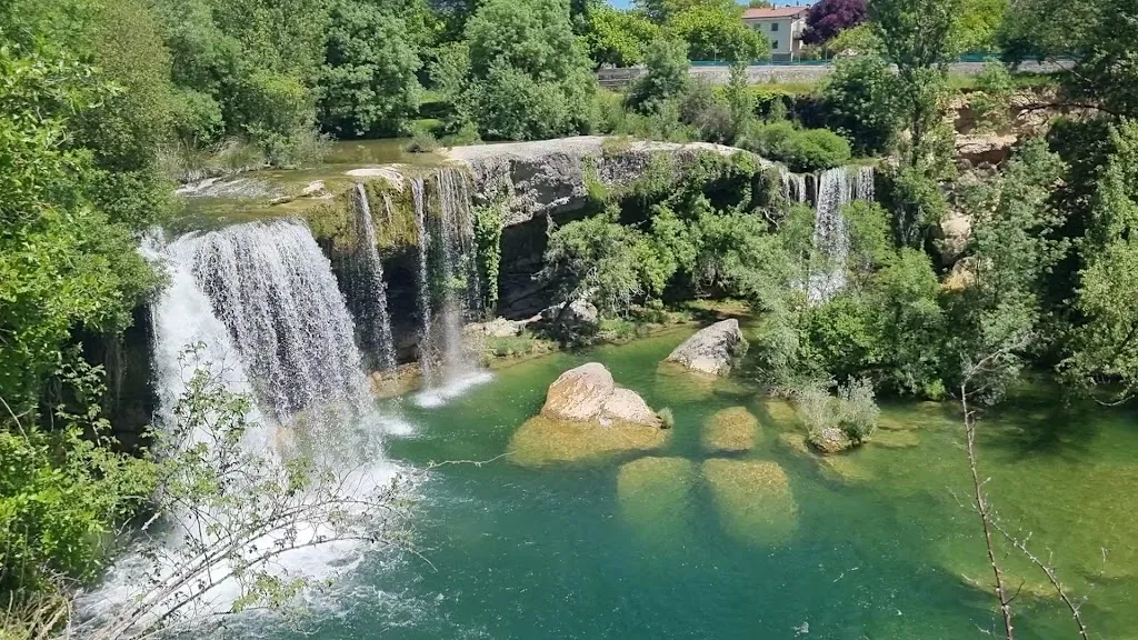 Bar Restaurante El Peñón de Tobalina_Partido de la Sierra en Tobalina_slider_image_2