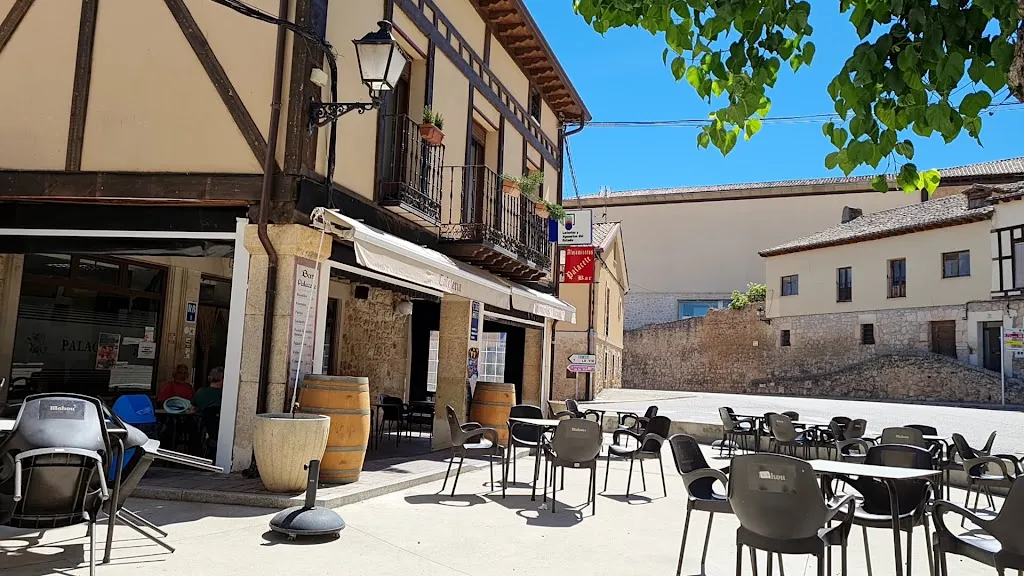 Palacete bar y restaurante restaurant in Peñaranda de Duero