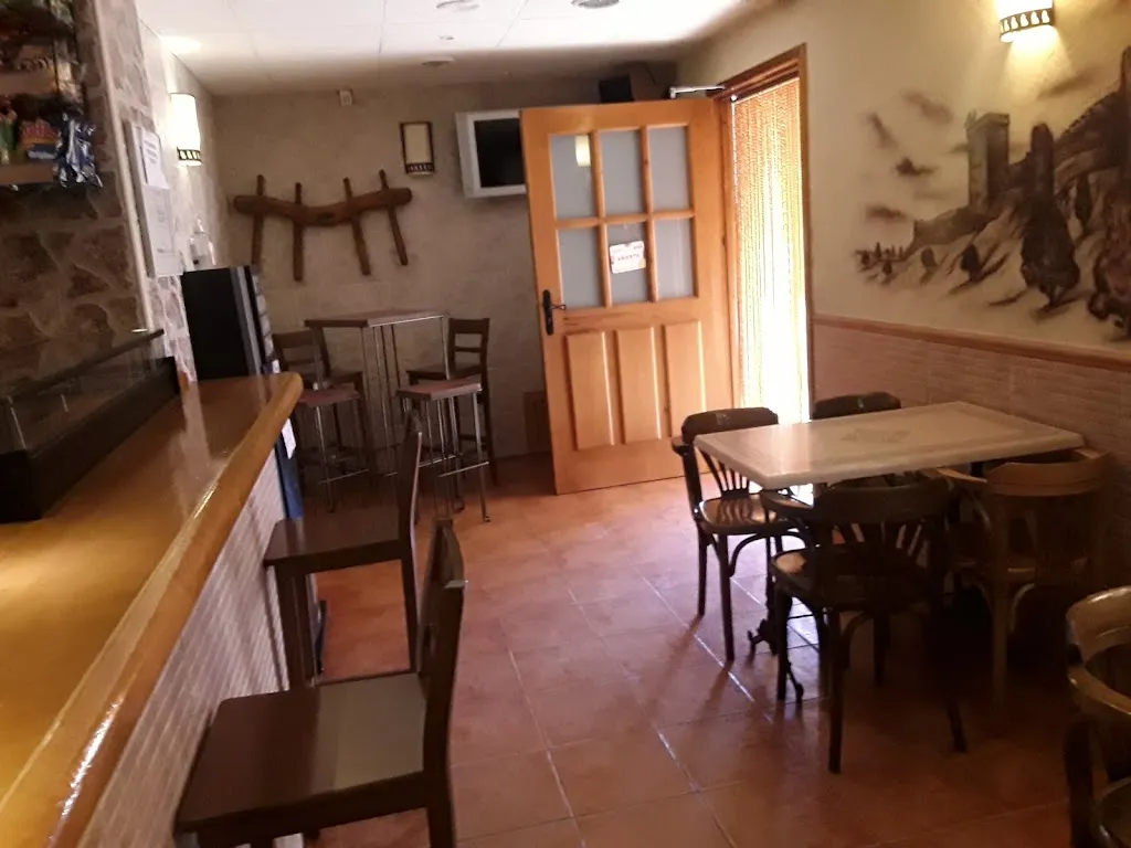 Bar Cafetería La Calleja restaurant in Peñaranda de Duero