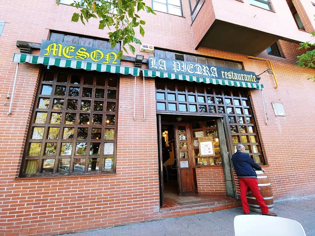 Mesón La Piedra_Presencio_slider_image_1