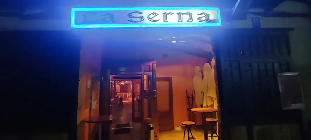 Angel Martin_Disco Pub LA SERNA_Pinilla de los Moros_review