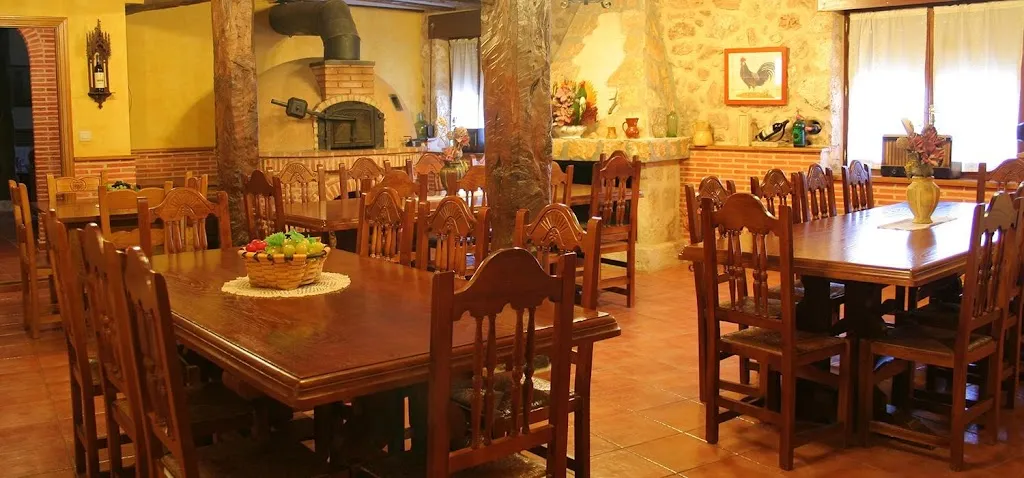 Pensión Restaurante El Soto restaurant in Quintana del Pidio