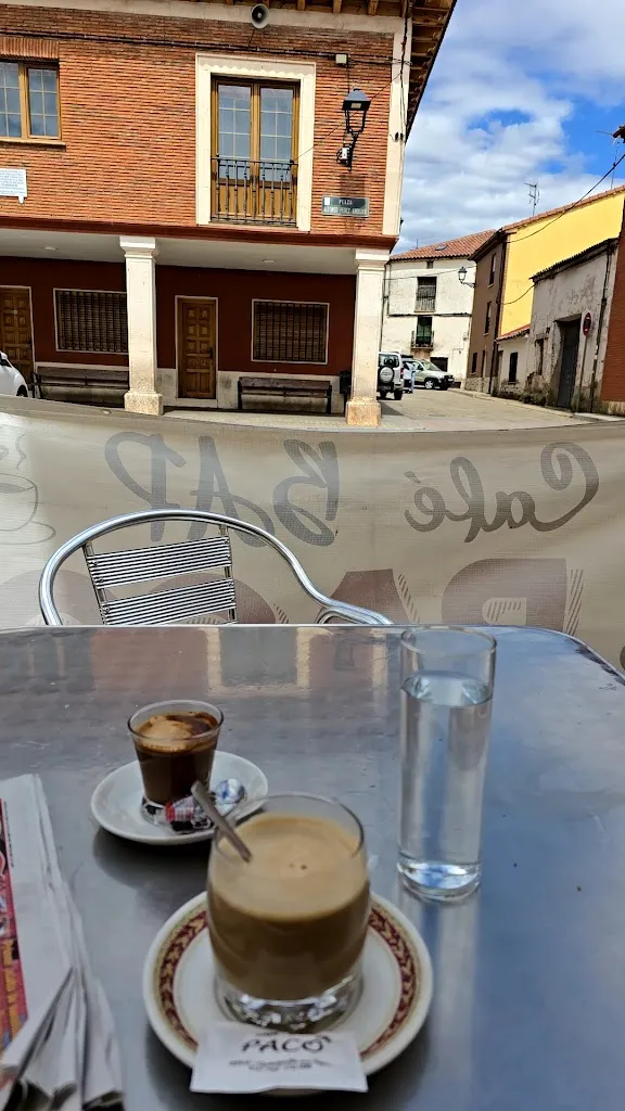 Cafe Bar Paco_Quintanilla de la Mata_slider_image_2