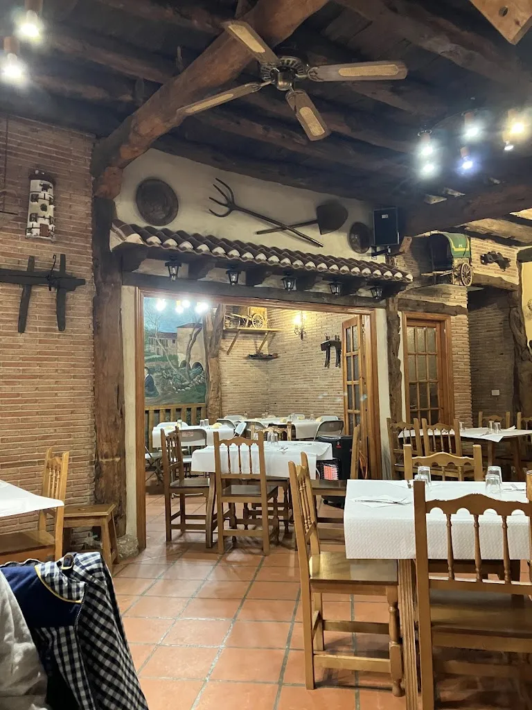 Mesón El Campesino_Quintanilla San García_slider_image_1