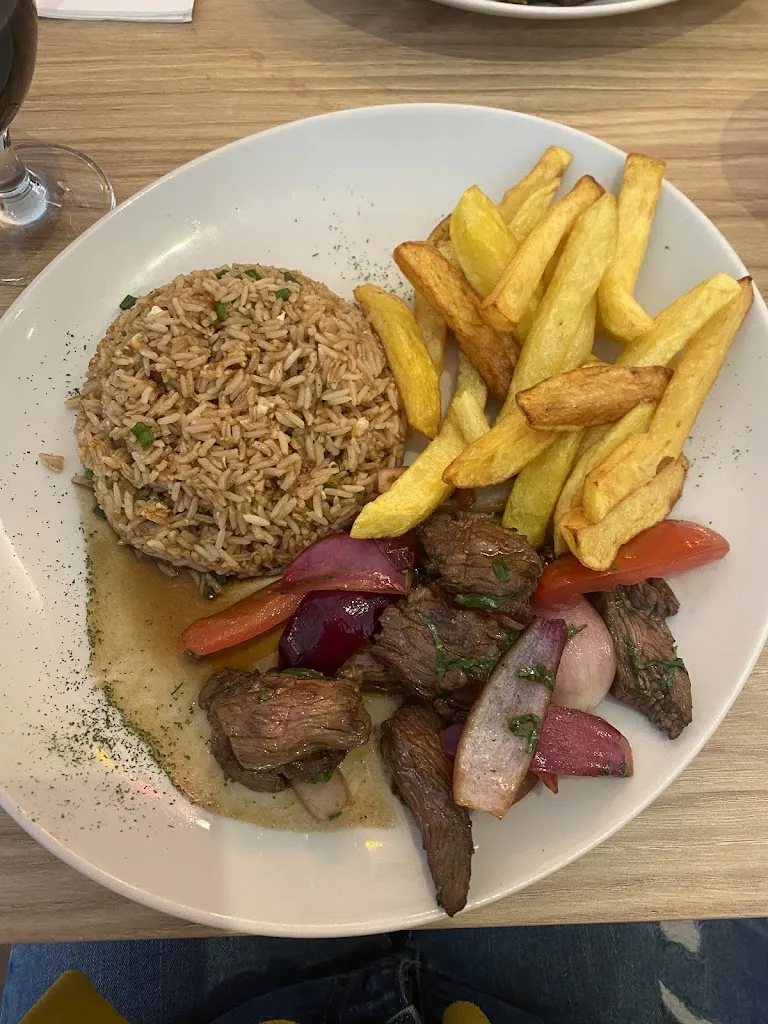 Szabó Niki_La Bajada Street Food - Ópera - Madrid Centro - Restaurante Peruano_Sobrado_Bewertung