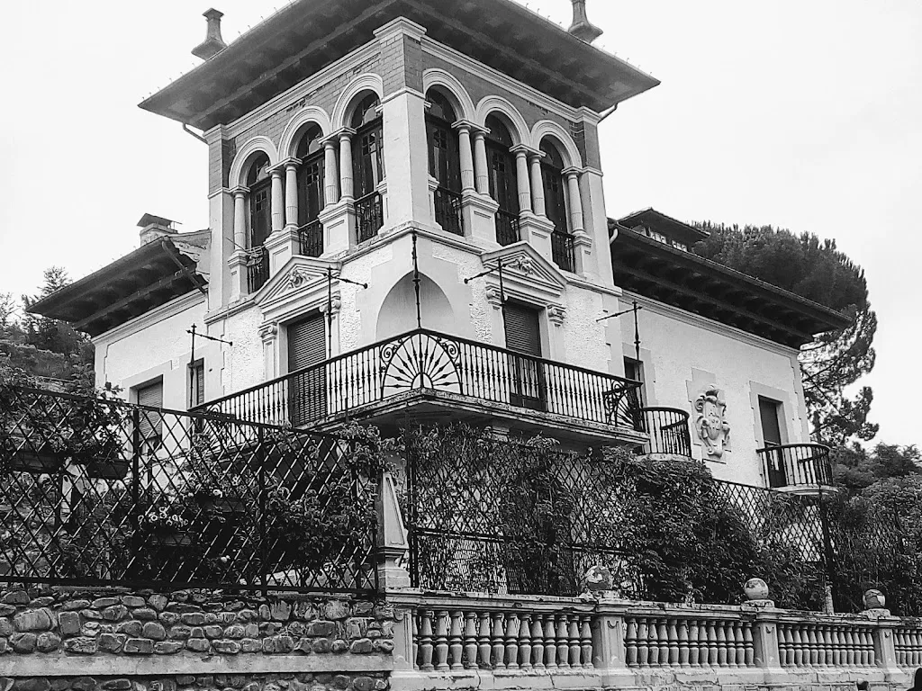 Albergue Pradoluengo restaurant in Pradoluengo