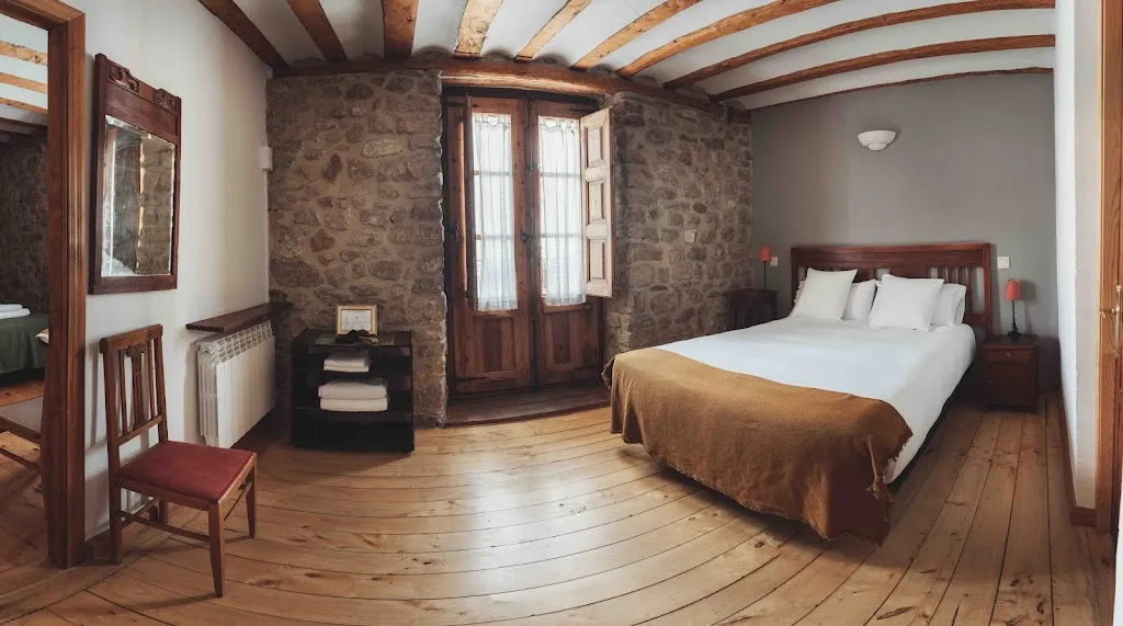 Hotel Rural CasaBarría restaurant in Pradoluengo