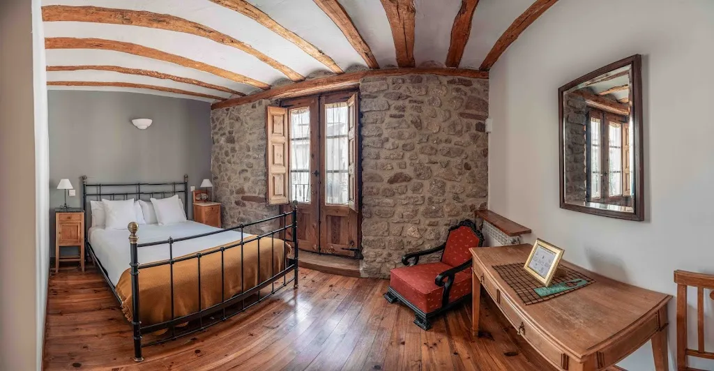 Hotel Rural CasaBarría_Pradoluengo_slider_image_3