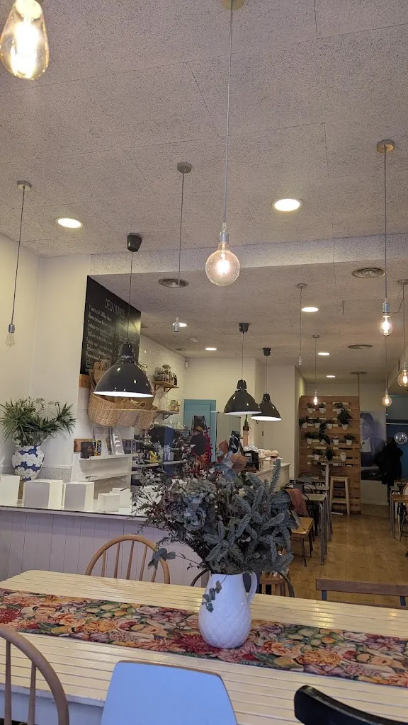 Manuel Salvatierra_Banibanoo_Rábanos_review