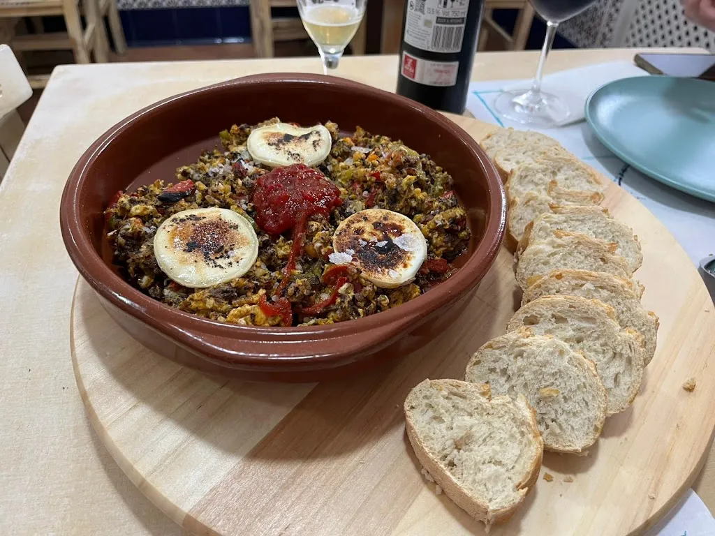 Claudia Gil Varela_La Cantina Quintanilla Vivar_Quintanilla del Agua y Tordueles_review