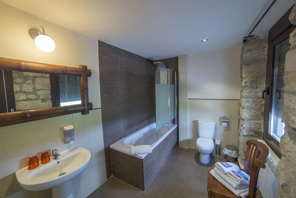 Factory Hostel_Rabé de las Calzadas_slider_image_2