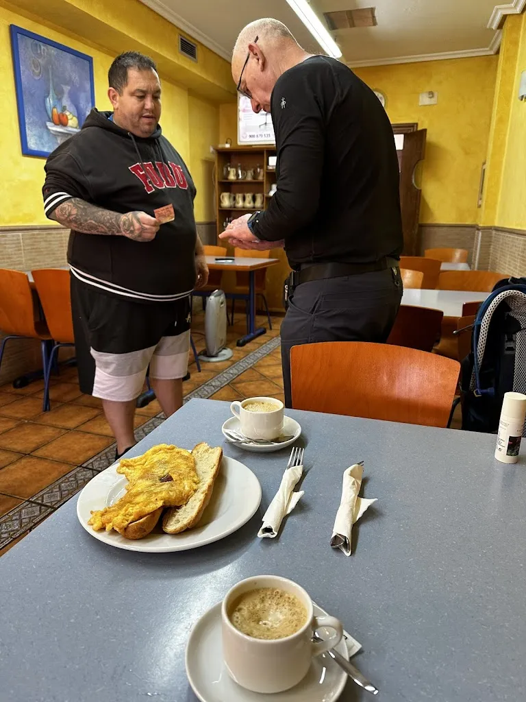 G Smythe_Albergue Municipal San Lazaro_Redecilla del Camino_review