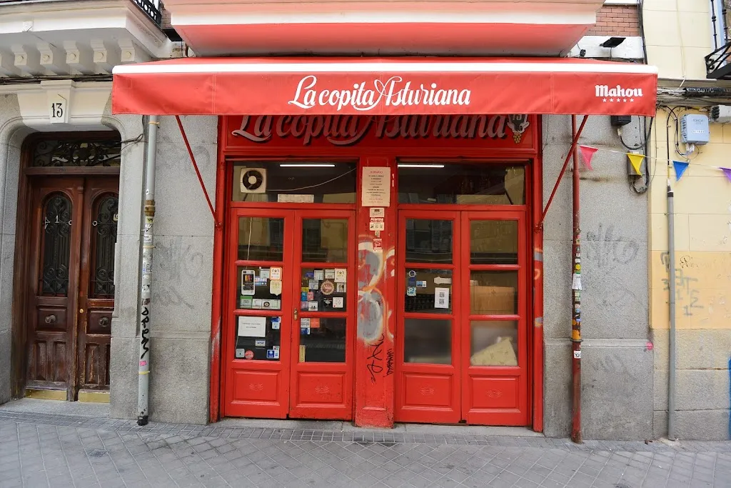 lenswork4_La Copita Asturiana_Sobrado_review