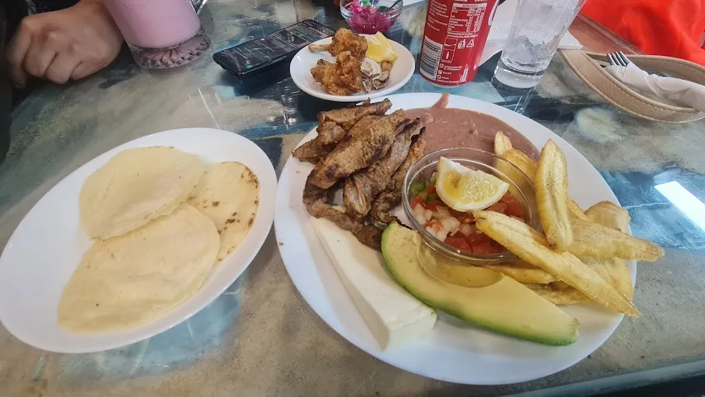 Menu_Bar restaurante el regreso a HONDURAS_Reinoso_image_7