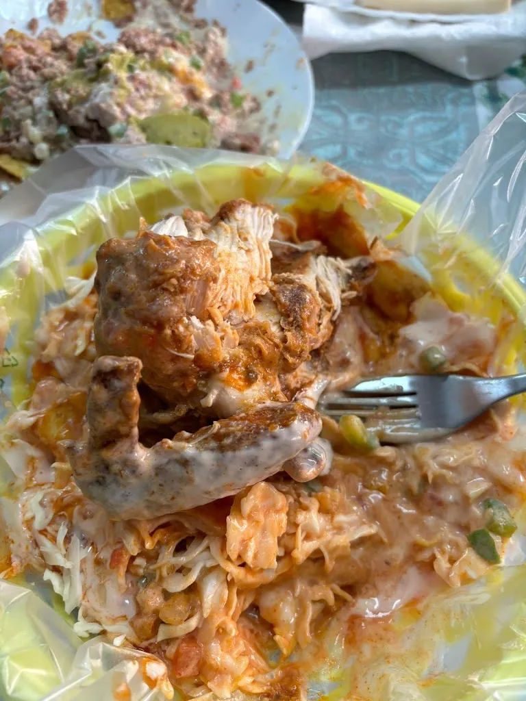 Estiven Estrada Rodríguez_Bar restaurante el regreso a HONDURAS_Reinoso_review