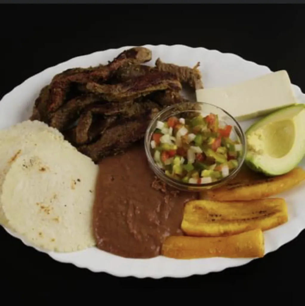 Bar restaurante el regreso a HONDURAS_Reinoso_slider_image_3