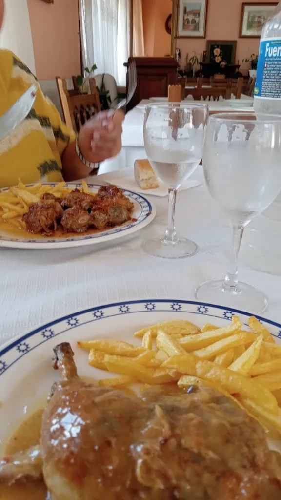 Eduardo Perez Fernandez_Casa Miguel_Quintanillas Las_review