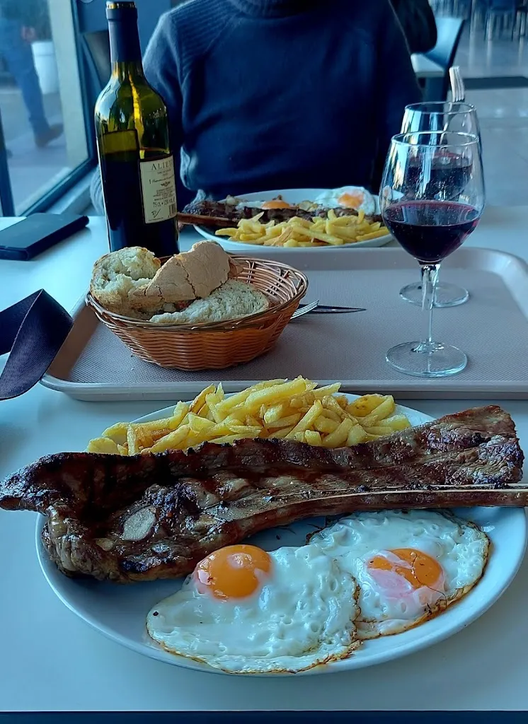 Hubert Escaith_RESTAURANTE ÁREA LA 52_Quintanillas Las_recensione