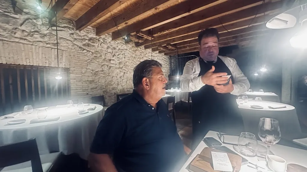 Devin Tapasco_posada da la aceña_Quintanillas Las_review