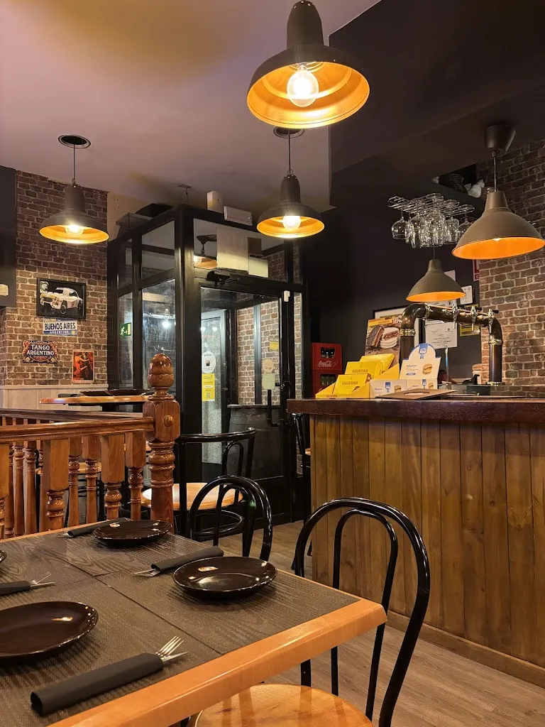 El Bodegón Argentino_Sobrado_slider_image_1