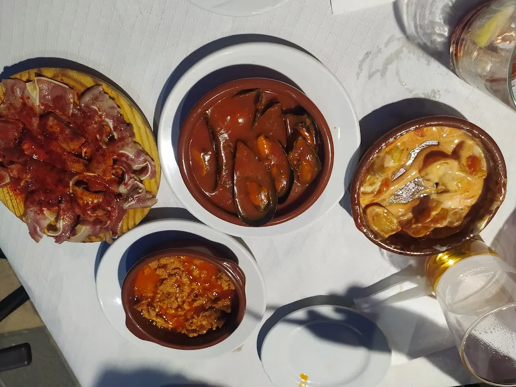 Adrian Garcia Abad_Bar la Cuba_Quintanar de la Sierra_review