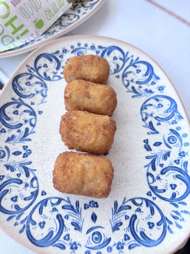 Hayk Amirkhanyan_Arrabal Madrid_Sobrado_review