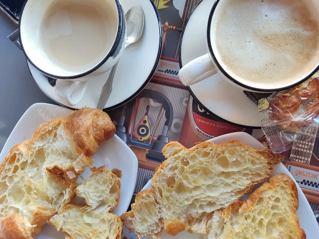 Carla Valladares_Cafetería Sanza_Quintanar de la Sierra_review