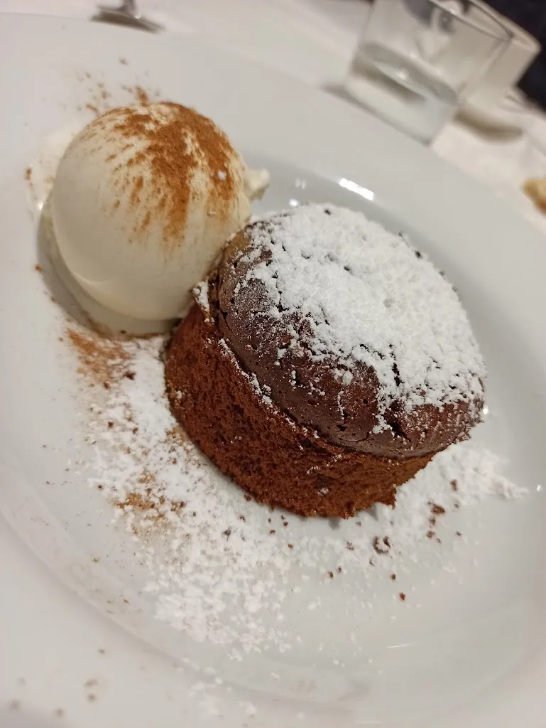 HOSTAL SAN FRANCISCO restaurant in Quintanar de la Sierra