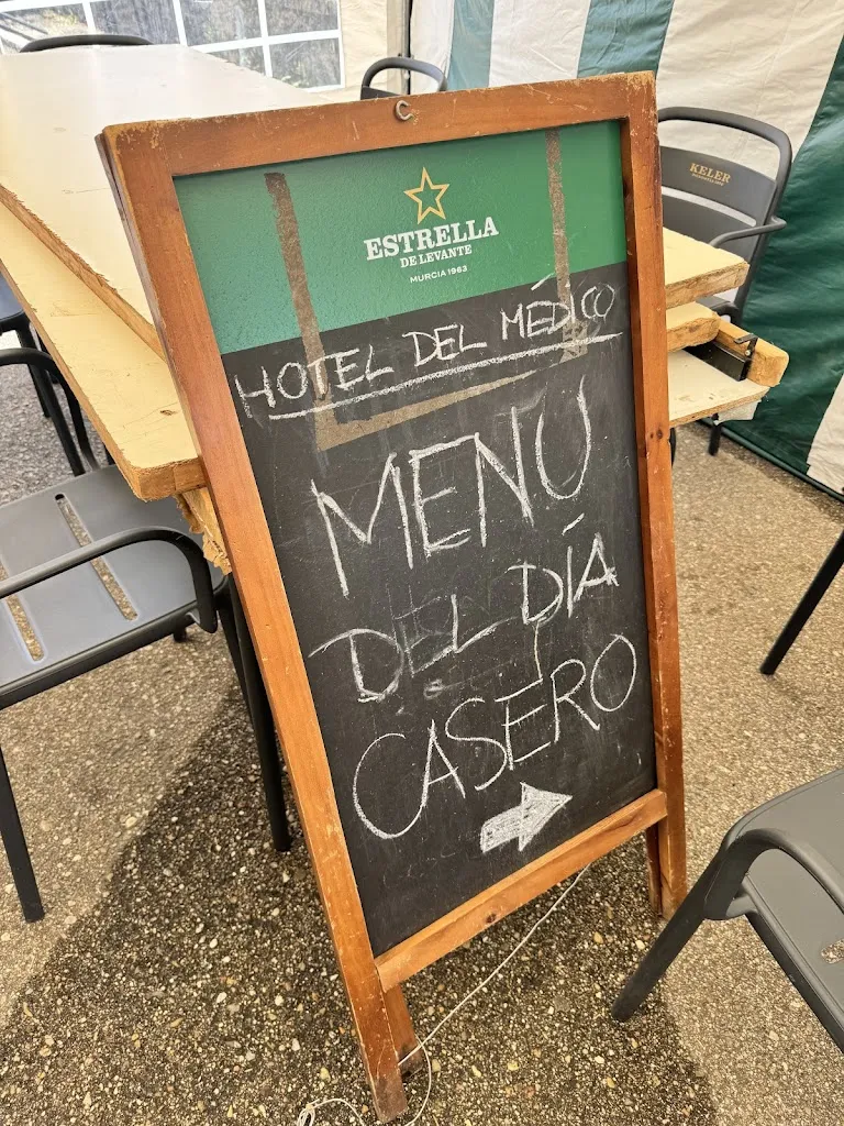 Jpartej_Hotel del Médico_Regumiel de la Sierra_review