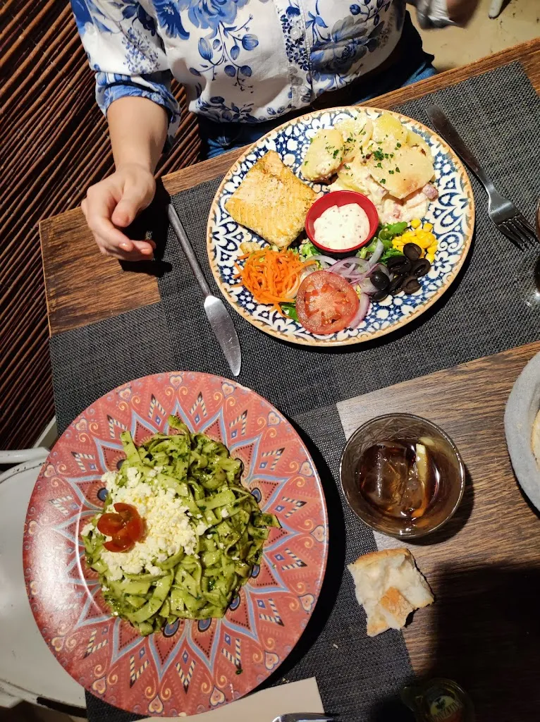 Christopher Patrick Hanson_Maura Wines & Food - Restaurante en el Retiro_Vedra_review