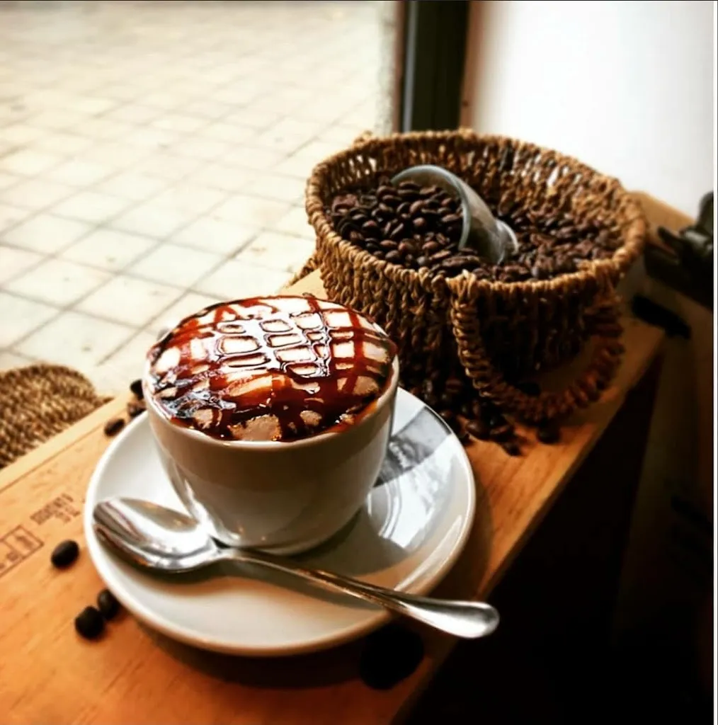 Maura Wines & Food - Restaurante en el Retiro_Vedra_slider_image_2