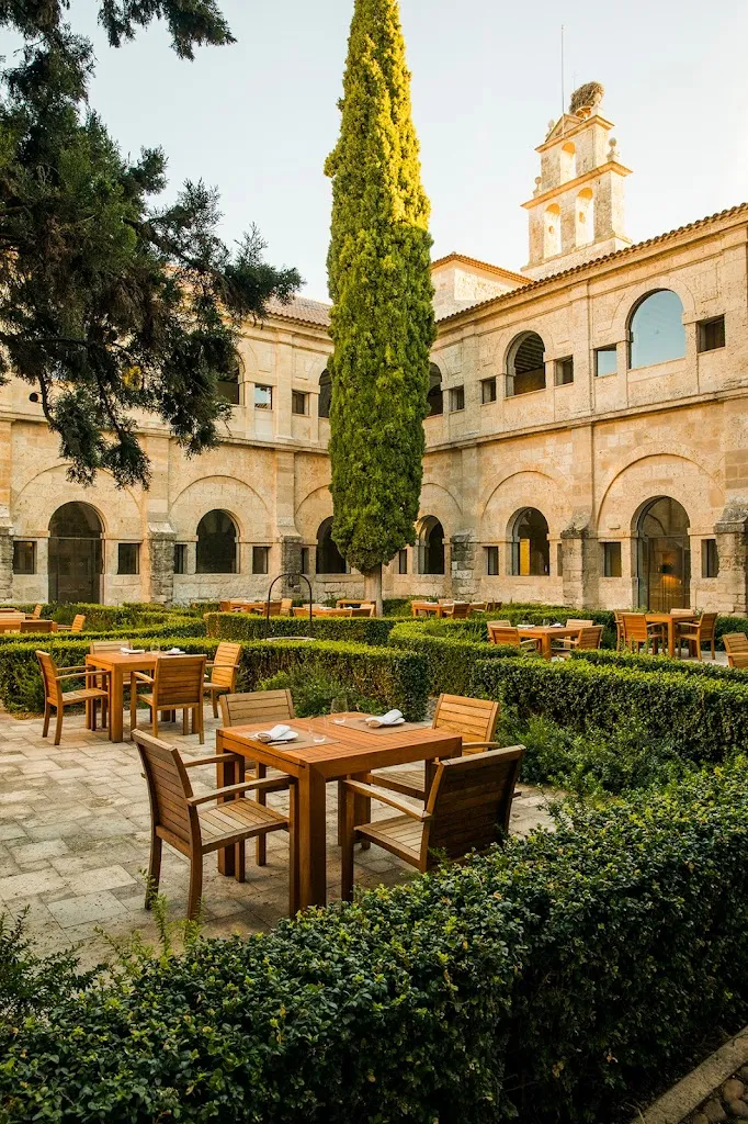 Jardín del Claustro - Hotel Abadía Retuerta_Retuerta_slider_image_2