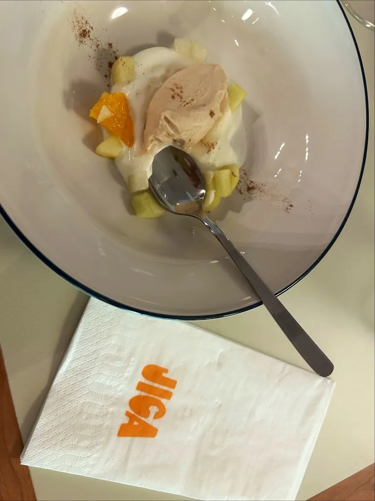 Camila López_JICA_Rojas_review