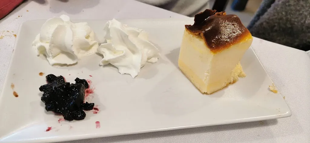 Javier París_Casa Wimba_San Vicente del Valle_review