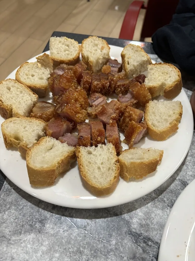 Jasone_Pub Tilos_Salas de los Infantes_review