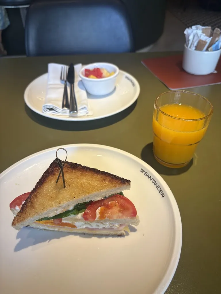 James_Gran Café Santander_Rucandio_review