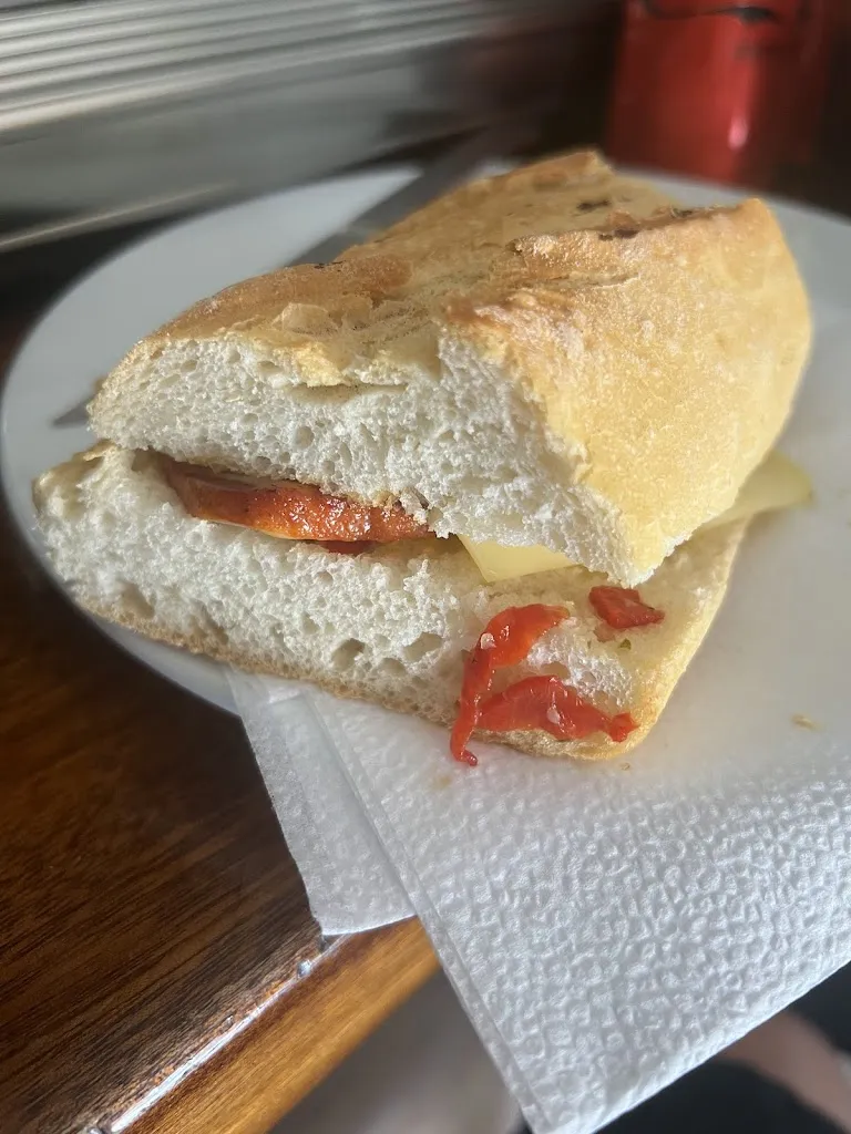 Ana Domínguez Rodríguez_La Cantina_Sarracín_review