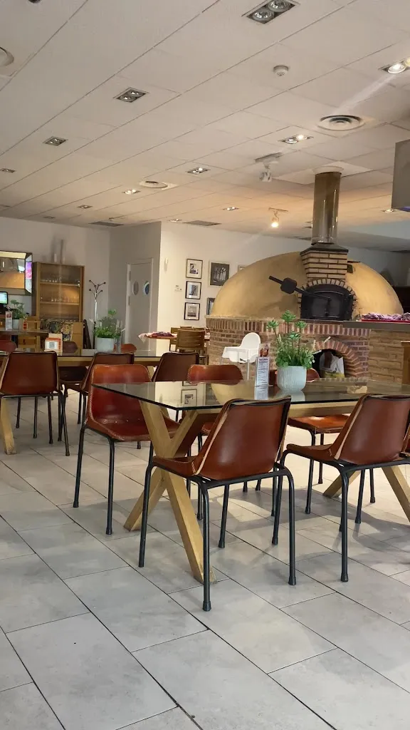 Bar Restaurante "La Brasería de la Viña" restaurant in Sequera de Haza La