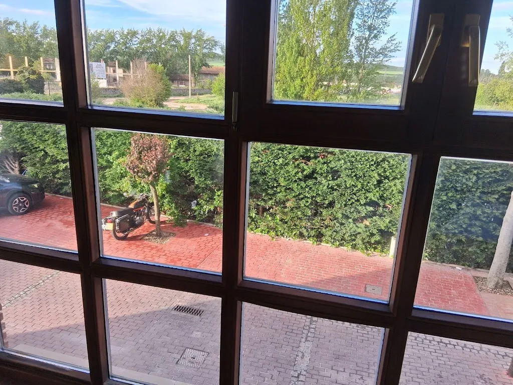 David Manuell_Hotel Azofra_Sotragero_review