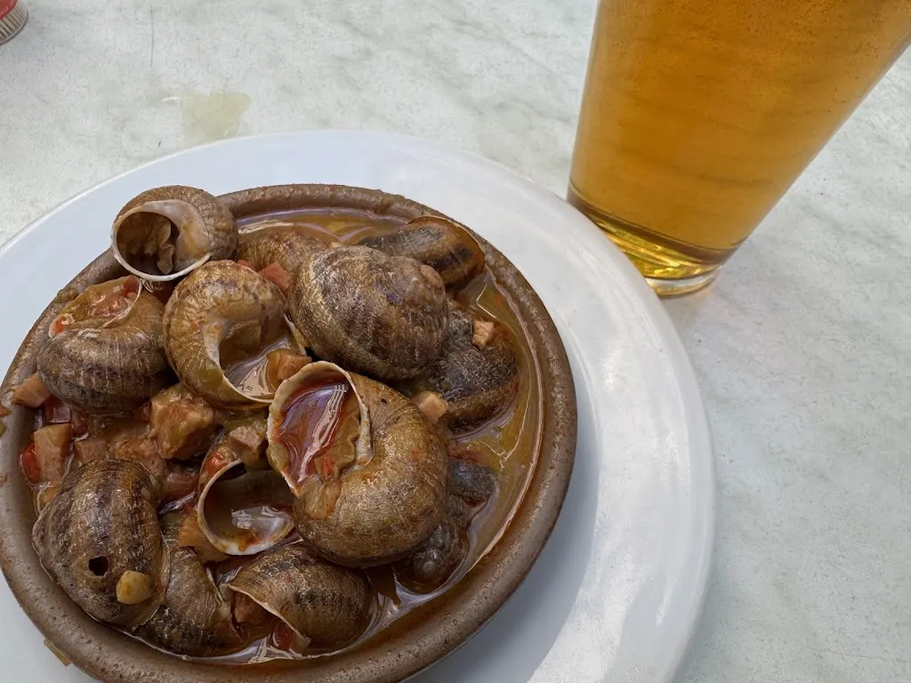 Moon Monkey_Bar Mauricio_Tejada_review