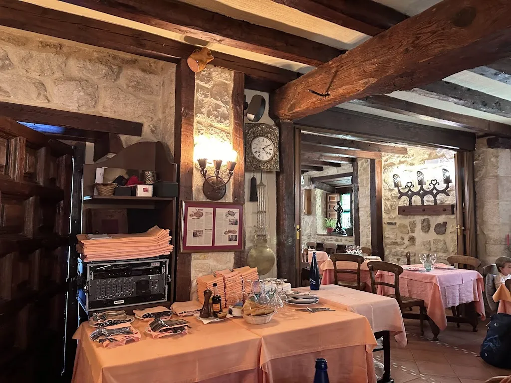 Restaurante Asador Emeterio restaurant in Santo Domingo de Silos