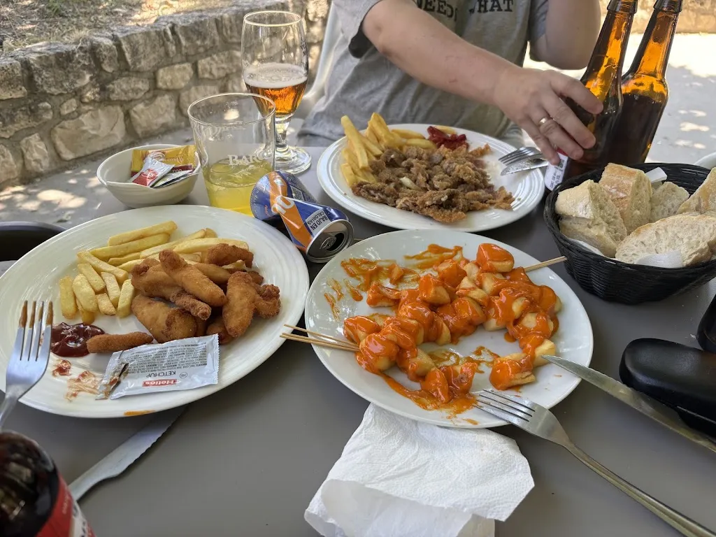 Angel Aroca E_CERVECERIA LA YECLA_Santo Domingo de Silos_review