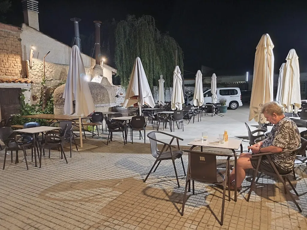 Bar El Paso restaurant in Sotillo de la Ribera