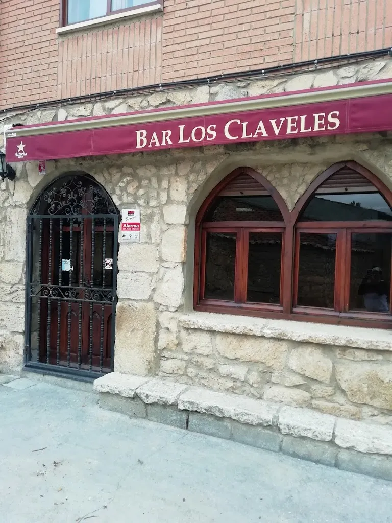 Bar Los Claveles restaurant in Sotillo de la Ribera