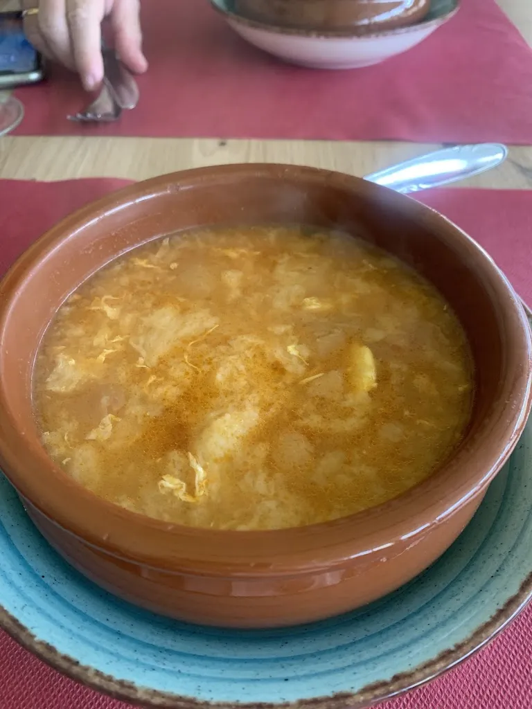 Ana Betegon_Carretera y Manta_Tubilla del Agua_recensione