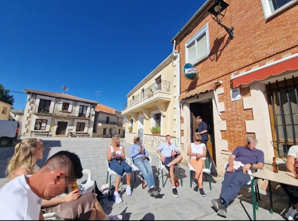 Rodolfo Pacheco_Mesón de Adrada_Valdezate_review