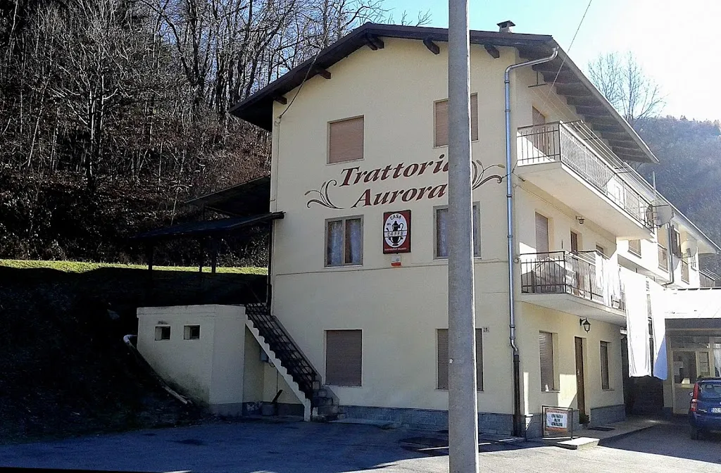 Trattoria Aurora Da Fausto restaurant in Valmala