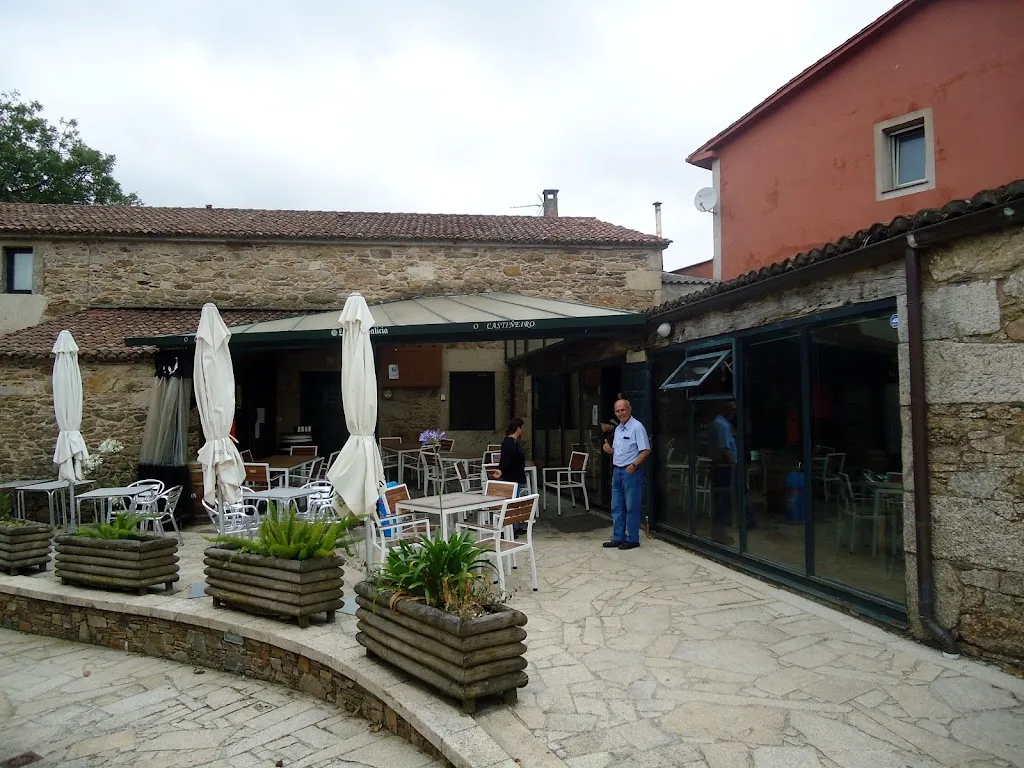 Matías Ortega Carmona_Casa rural restaurante O castiñeiro_Vilasantar_review